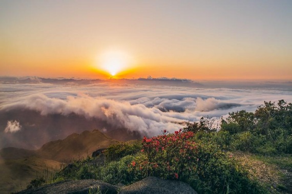 <惠.休闲>广西贺州姑婆山、贺州温泉、十八水纯玩3天,连住2晚不挪窝、食足4餐 康辉旅游网<惠.休闲>广西贺州姑婆山、贺州温泉、十八水纯玩3天,连住2晚不挪窝、食足4餐