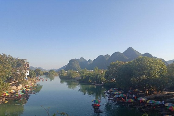 康輝旅游網(wǎng)廣州往返廣西，仙境大漓江 銀子巖+象鼻山+遇龍河竹筏+山水間動車3天