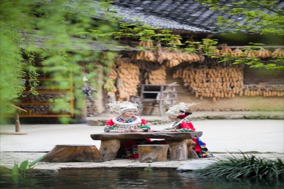 康輝旅游網(wǎng)<特惠><大美恩施>廣州往返萬州恩施大峽谷地縫、獅子關(guān)、屏山大峽谷雙飛5天