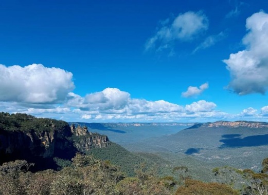 康辉旅游网<纯玩滇东南>深圳出发昆明+玉溪+建水+抚仙湖+元阳+蒙自+弥勒双飞6天5晚跟团游，邂逅小城+梯田徒步+探访遗世古村，品簸箕宴+汽锅宴+升级1晚弥勒五星酒店