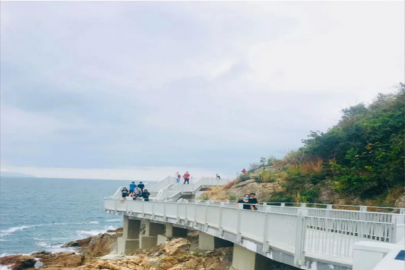 康辉旅游网<火热爆款>广州出发 深圳大梅沙、中英街、观澜版画小镇入住格兰云天酒店2天纯玩