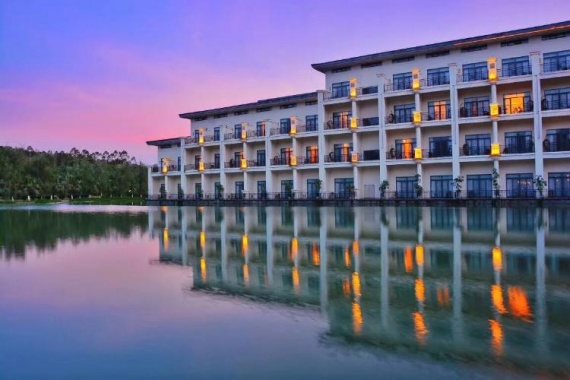 康辉旅游网<仙山雾凇>广州往返“仙山”莽山森林公园，天台山，将军寨，丽宫温泉汽车纯玩3天