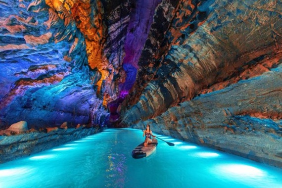 康辉旅游网【连州地下河】广州往返清远连州船游湟川三峡.地下河纯玩2天