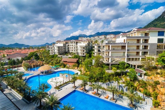 康辉旅游网【增城.直通车】广州往返增城三英温泉3天半自助超值游，2餐自助早餐+酒店晚餐1餐