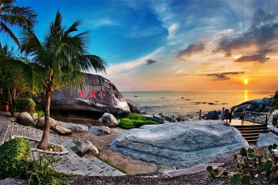 康辉旅游网广州双飞海口5天4晚跟团游，四大5A：分界洲岛+大小洞天+天涯海角+槟榔谷