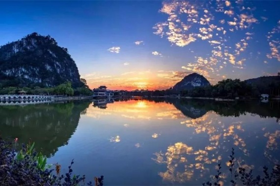 康辉旅游网【肇庆直通车】美食专场广州往返肇庆市七星岩温德姆至尊酒店纯玩3天2晚半自助游