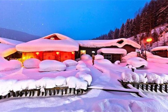 康辉旅游网＜经典＞东北·悦冰雪LT 黑龙江+吉林+辽宁+沈阳故宫 双飞7天（大连往返）