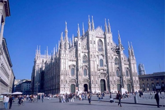 康辉旅游网<中西欧>德法瑞意+铁力士雪山+五渔村13天（深圳往返布鲁/米兰）-2026年