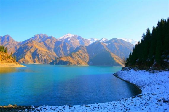 康辉旅游网<经典>南疆花事 广州往返 乌鲁木齐+大西沟杏花+古道温泉+赛湖 双飞一卧8天