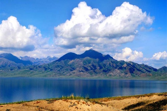 康辉旅游网<经典>新疆▪纵贯南北疆CG 赛里木湖+那拉提+火焰山+ 霍尔果斯国门 双飞8天