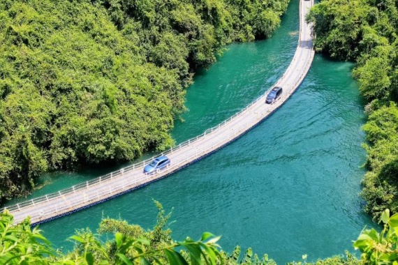 康辉旅游网<地心恩施>广州往返岳阳，地心谷+恩施大峡谷+狮子关+伍家台双高纯玩5天