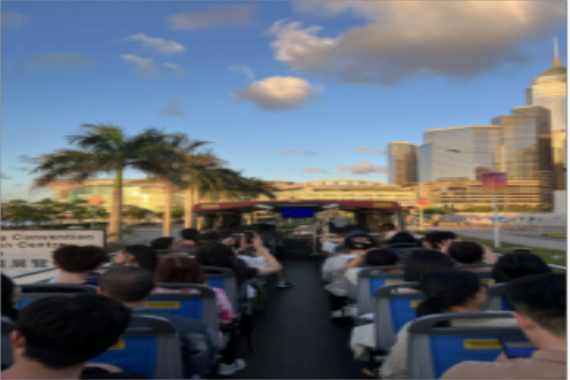 康辉旅游网【港风双巡】敞篷巴士漫游 + 维港璀璨夜纯玩一天 D线