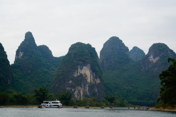 康辉旅游网ZM<五一·仙境大漓江>双动3天，冠岩+榕杉湖+三星漓江游船+遇龙河+象鼻山