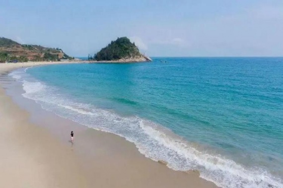 康辉旅游网【惠州沙滩直通车美食专场食足3餐】广州往返双月湾泰丽云顶酒店纯玩 2天半自助游