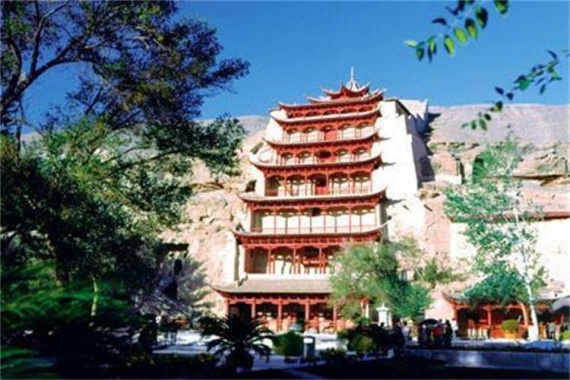 康辉旅游网<七彩甘青>广州起止 丹霞 莫高窟 鸣沙山 黑独山 察尔汗 茶卡 青海 双飞8天